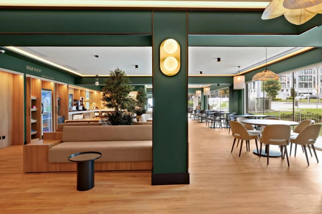 B&B HOTEL Santiago Milladoiro