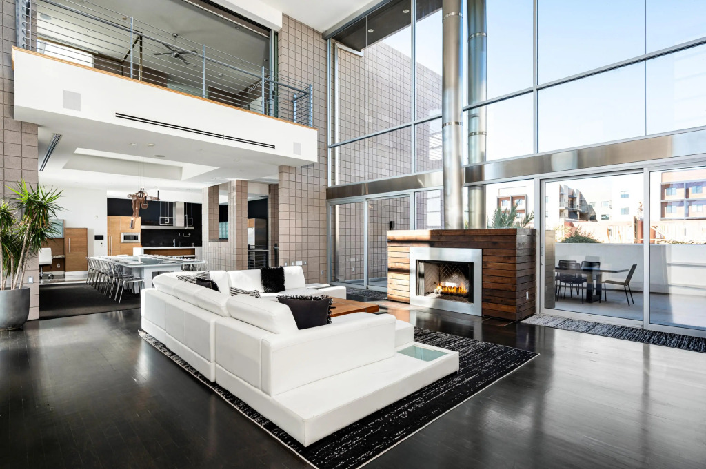 Old Town Scottsdale Iconic Modern Mansion