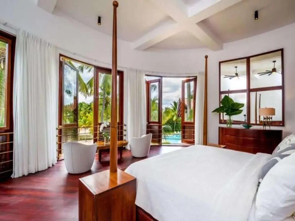 Sunny Vacation Villa 88