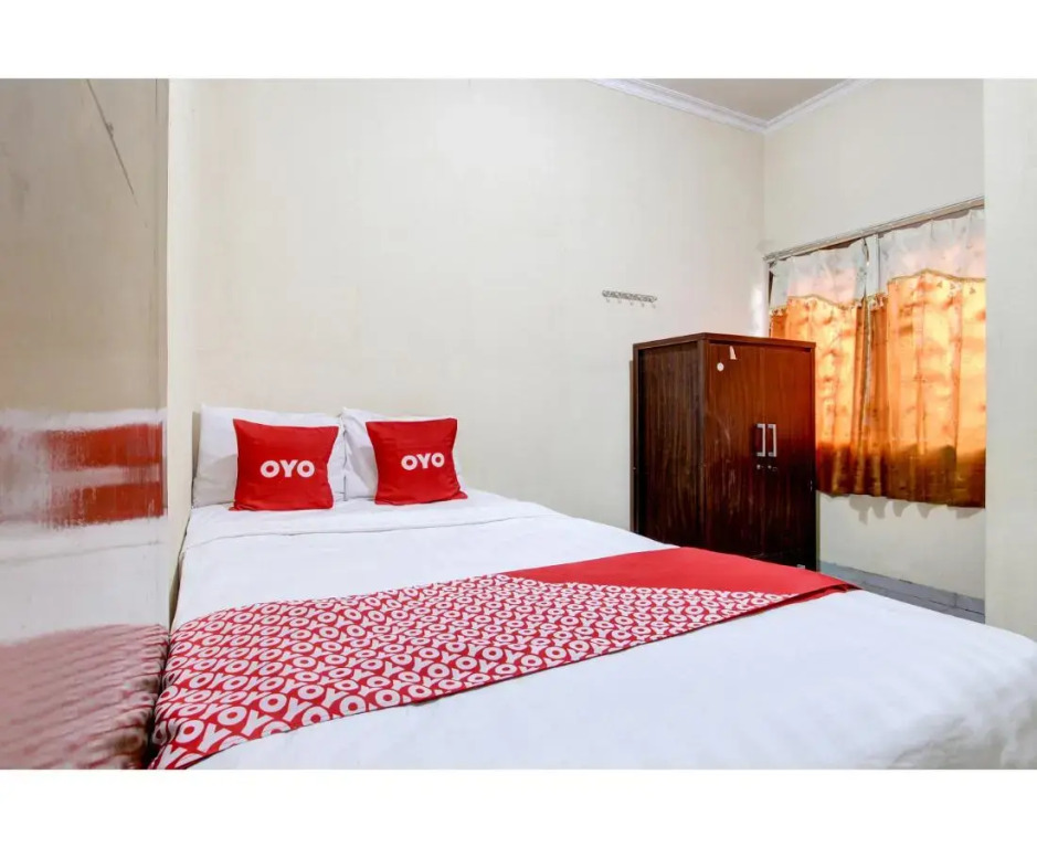 Super OYO 92511 Griya Dias  Syariah