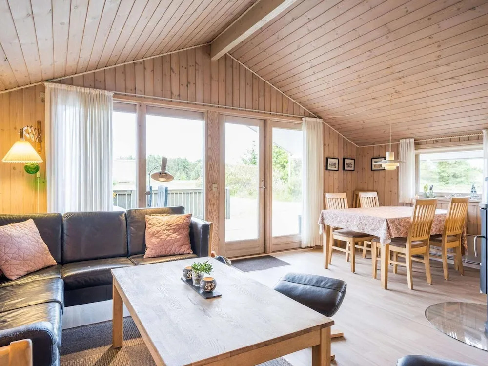 6 Person Holiday Home in Ringkobing