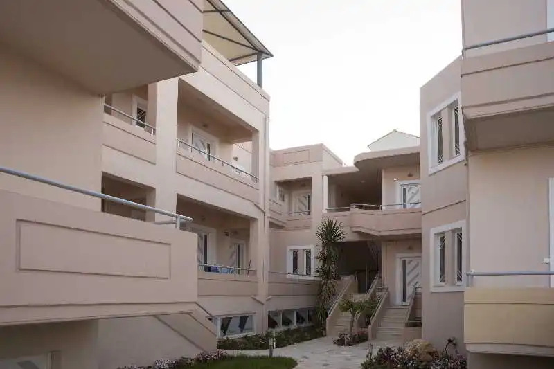 Elia Apartments