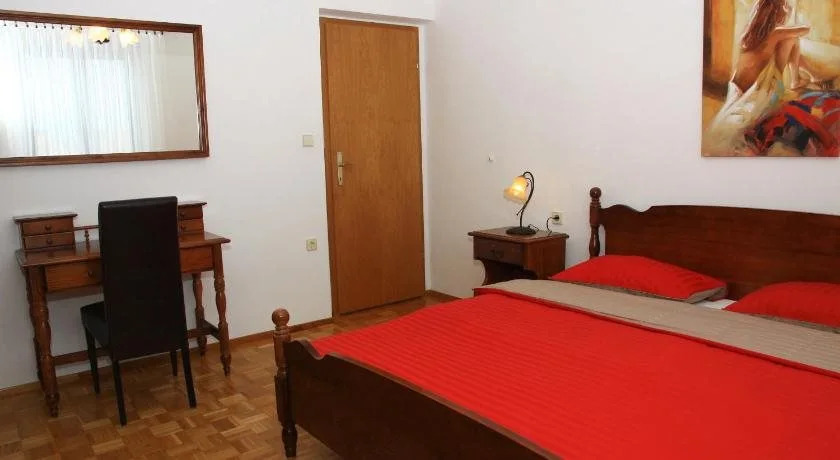Apartments Romana