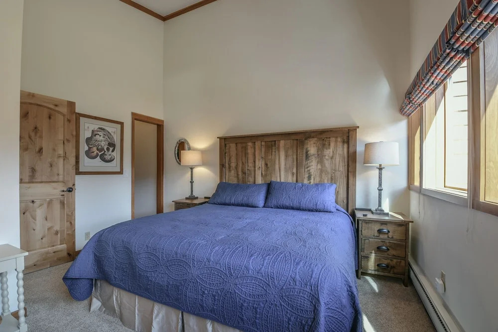 Tennis Townhomes 1336