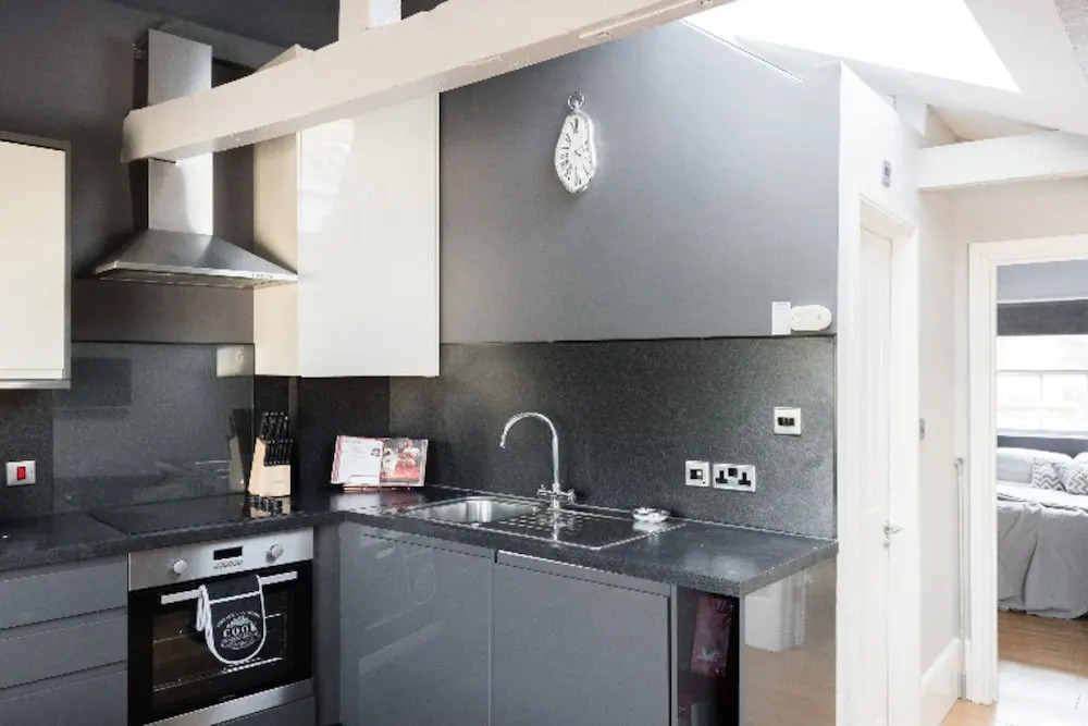The Harbourside Loft - Stylish & Modern 1bdr Apartment in the Old City