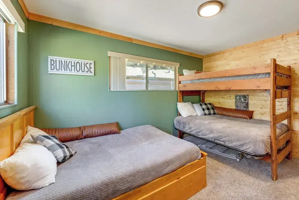 1 Mi to Slopes: Big Bear Lake 'alpen Haus' w/ Spa