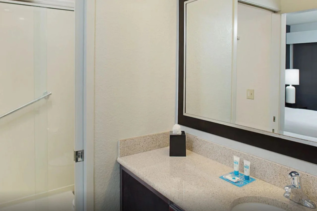 Hyatt House LAX Manhattan Beach