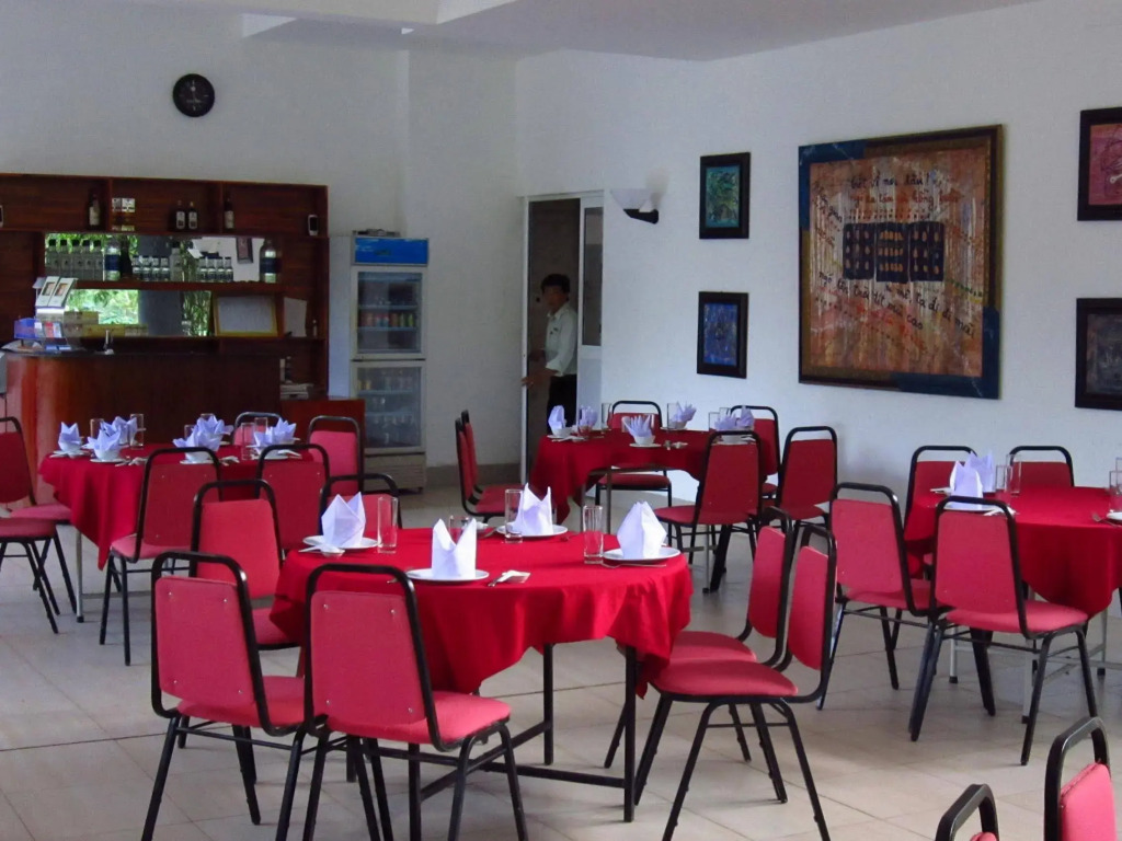Sai Gon Phong Nha Hotel