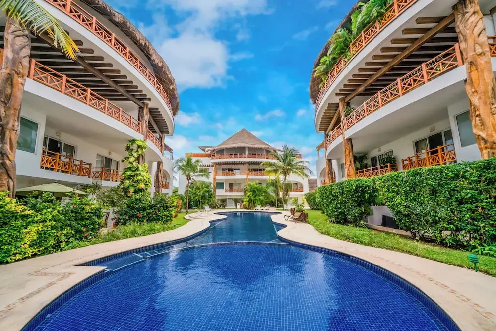 Modern 3 BR Condo in PDC - Muuyal 304