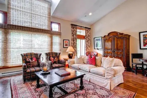 Meadows Townhome M2