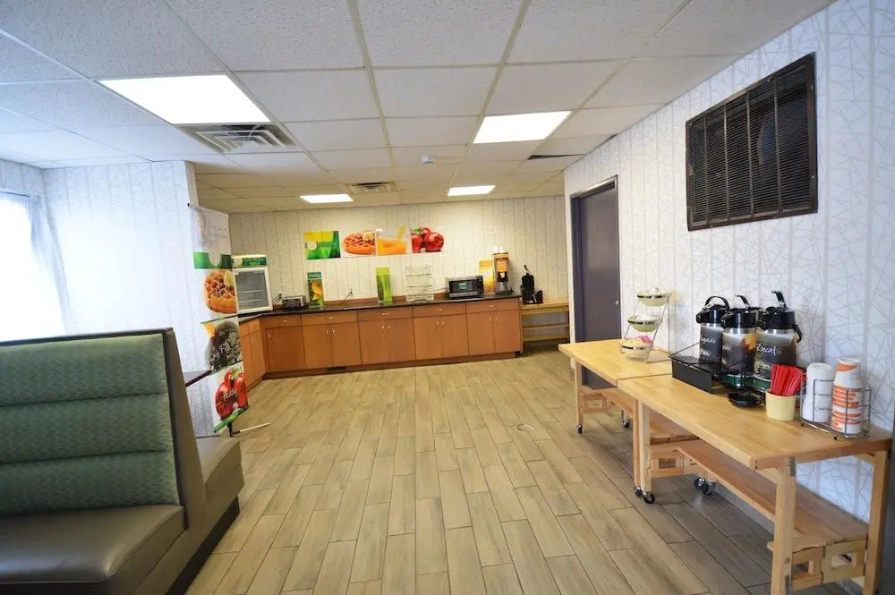 Quality Inn & Suites North