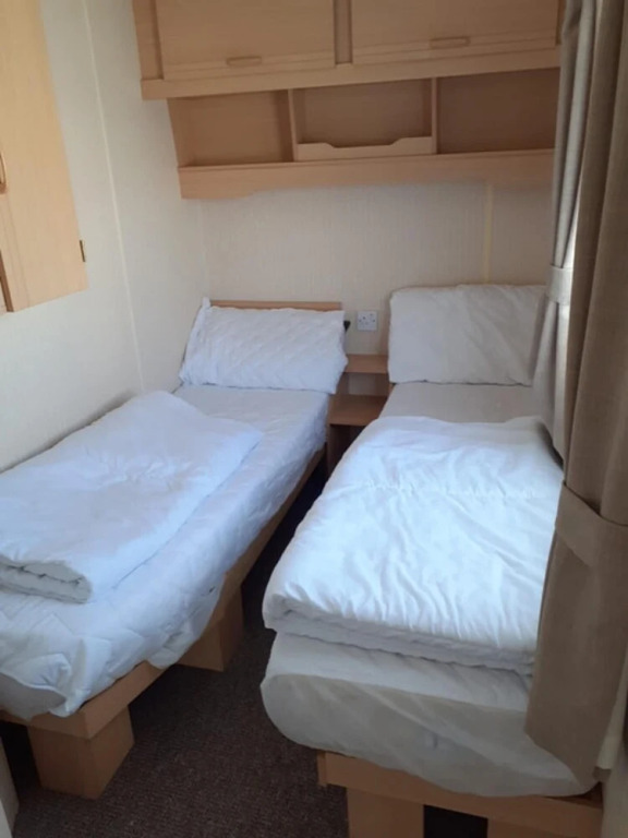 4 Bedroom Caravan on Golden Chapel St Leonards