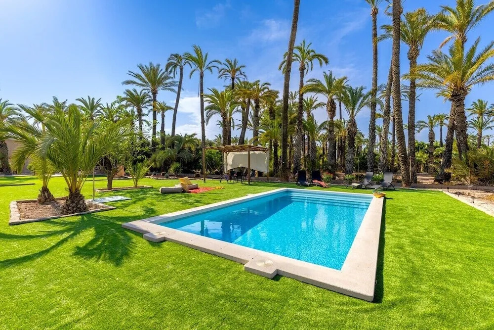 Historical Palms Villa by Fidalsa