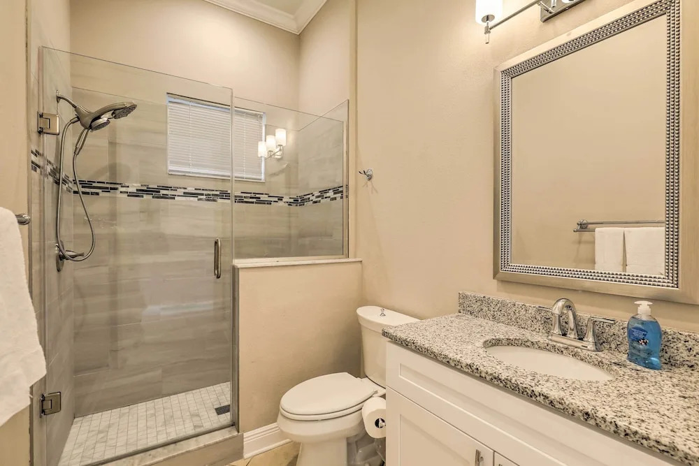 Waterfront Gem w/ Pool & Dock in Apollo Beach