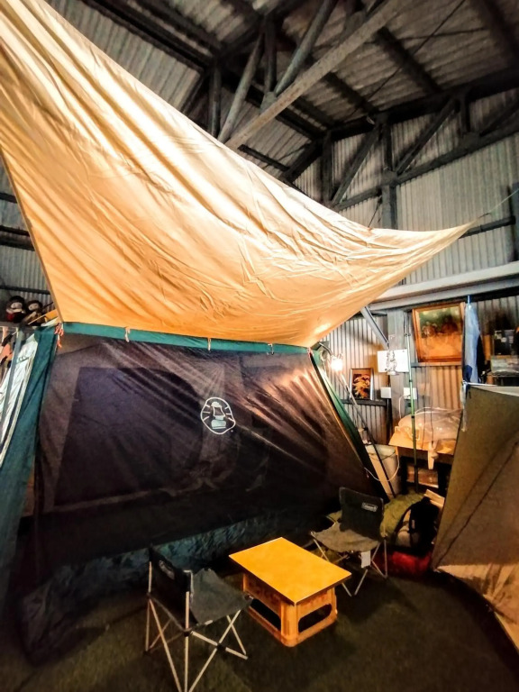 静かに過ごす室内テント Staying quietly indoor tent