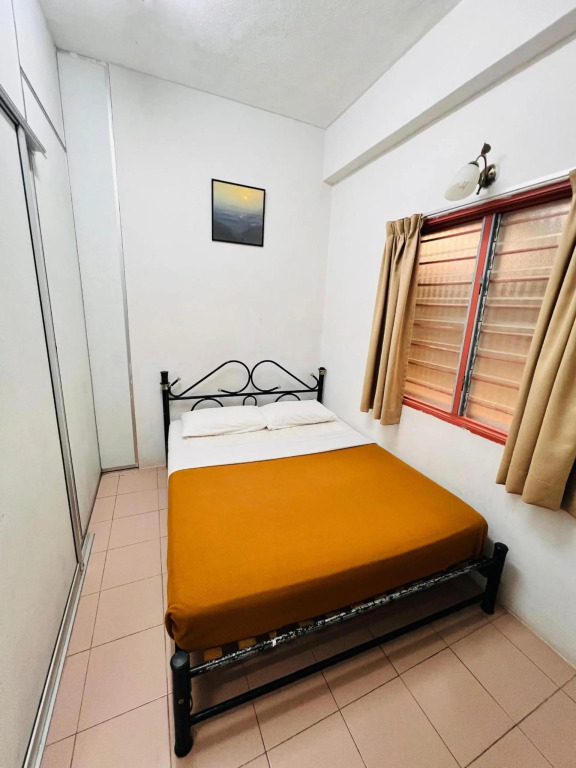 KRS Pines GuestHouse