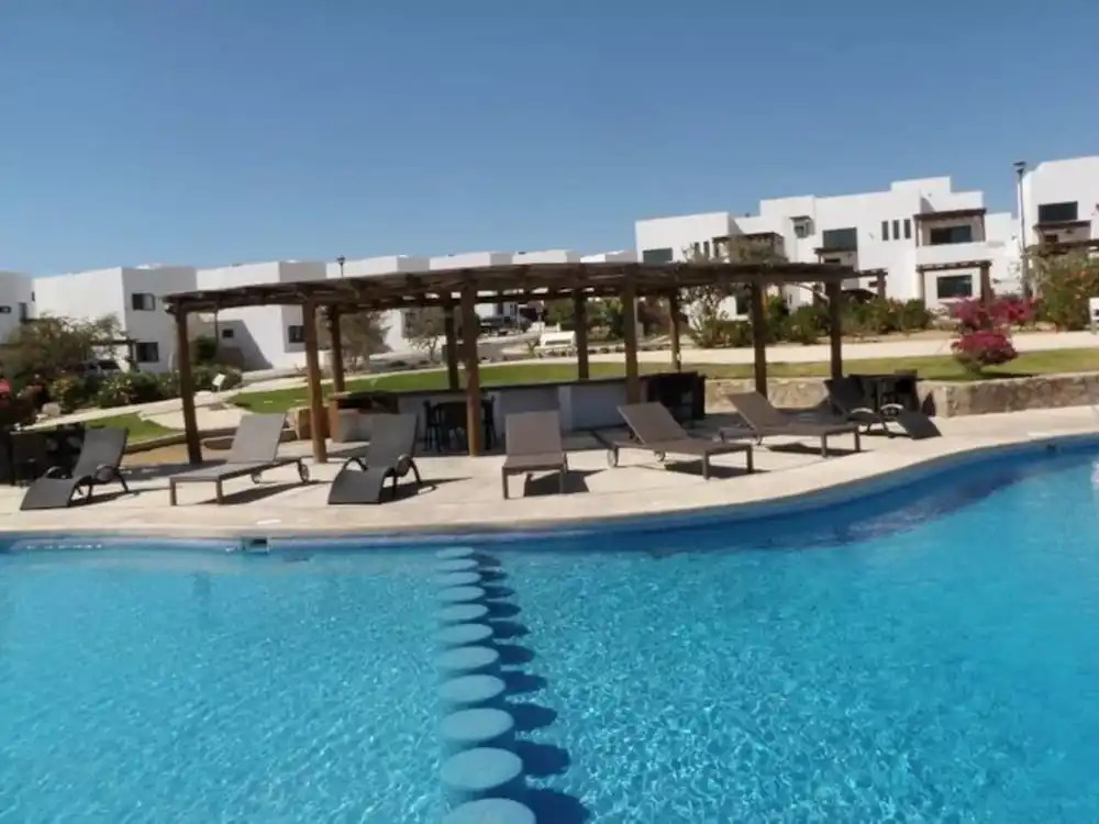 3 Bedroom House , 3 Pools & Gym home