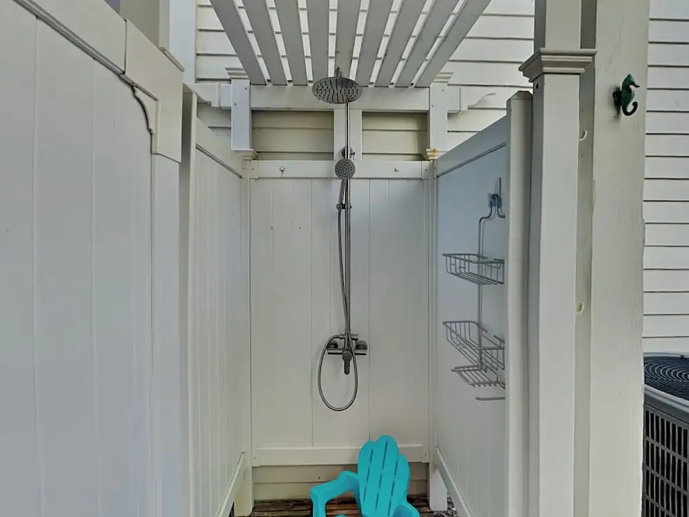 Saltwater Retreat