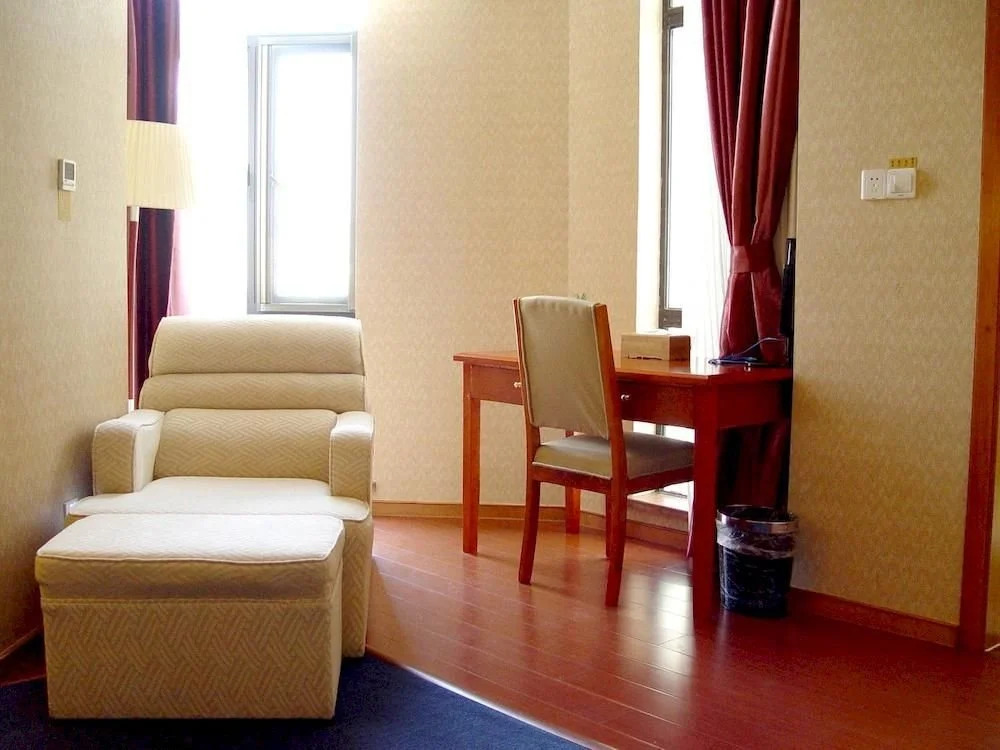 Fortune Hotel