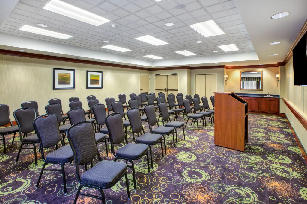 Holiday Inn Express Hotel & Suites Fort Wayne by IHG