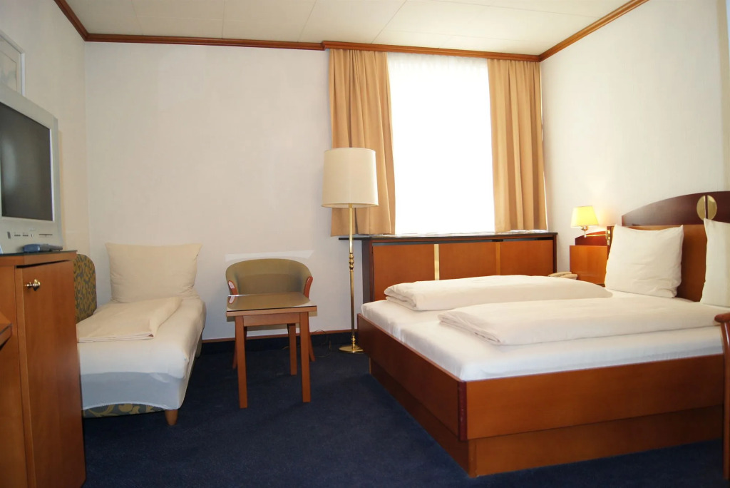 The Weekend Hotel