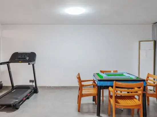 Anji Banxia Homestay (Anji Yunshang Grassland Resort Store)