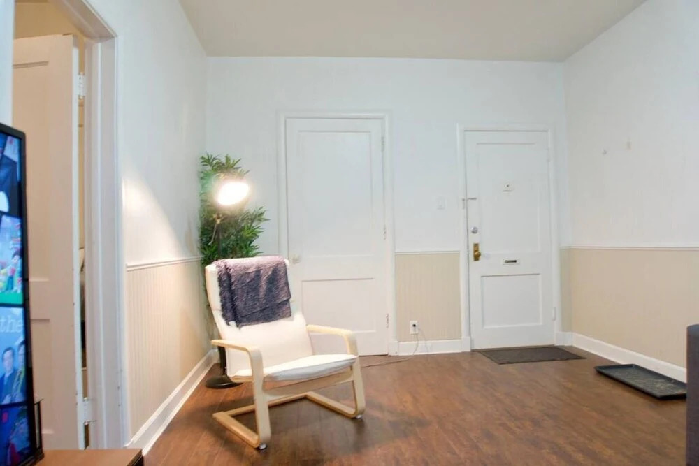 Comfy Downtown MJ Apartment w Parking Coffee Wifi