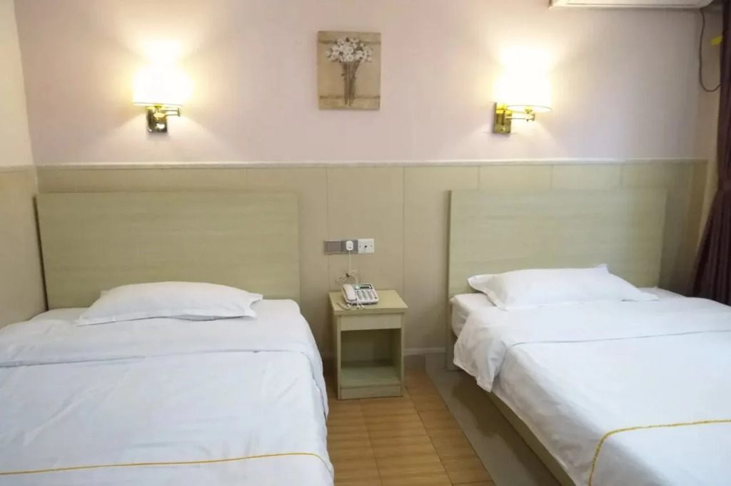 Shenzhen Jingnan Hotel (East Station Buji Subway Station)