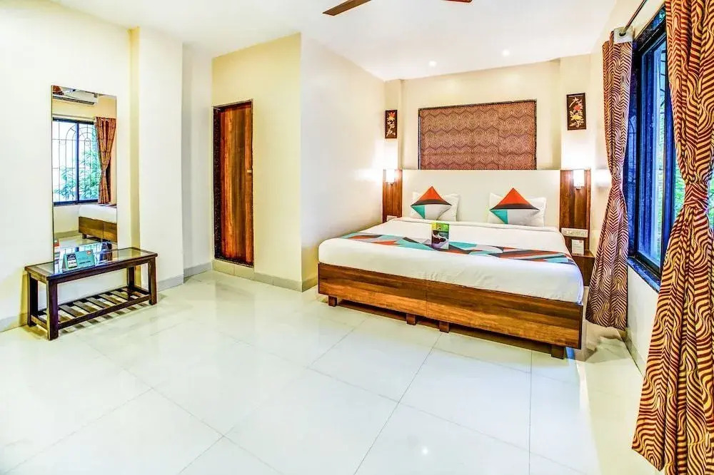FabExpress Aishwarya Service Apartment