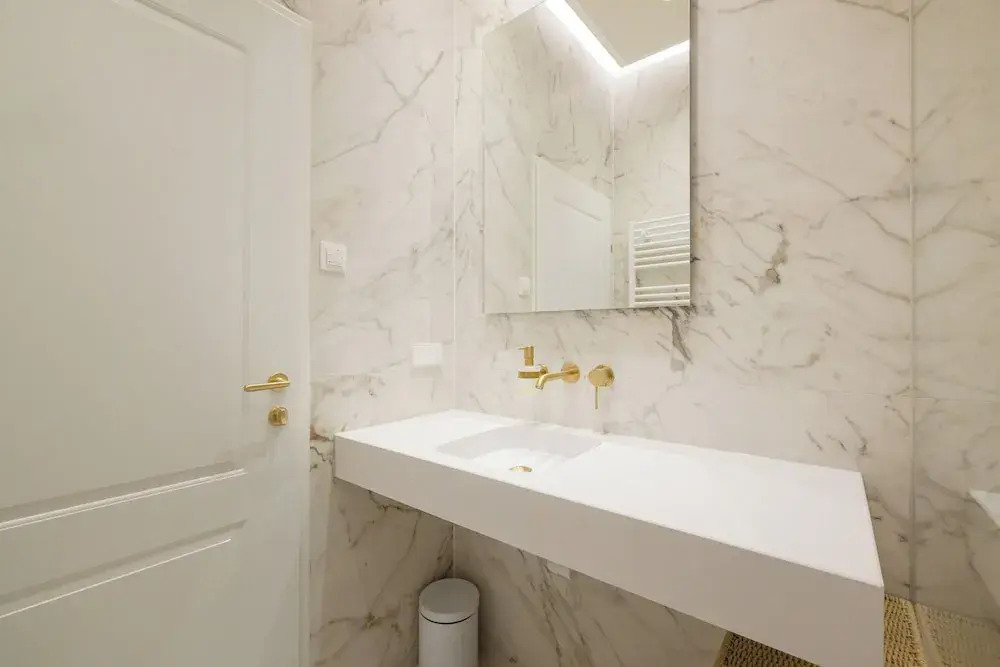RAFAEL KAISER - Signature Apartments