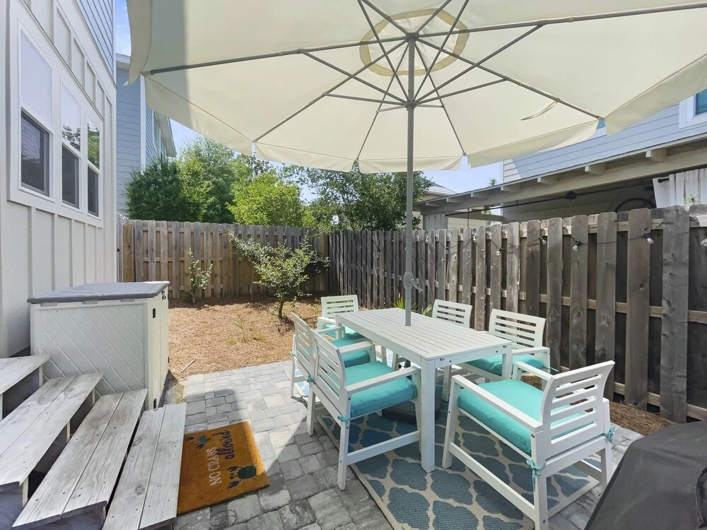Beach Blessing 3 Bedroom Home by Redawning