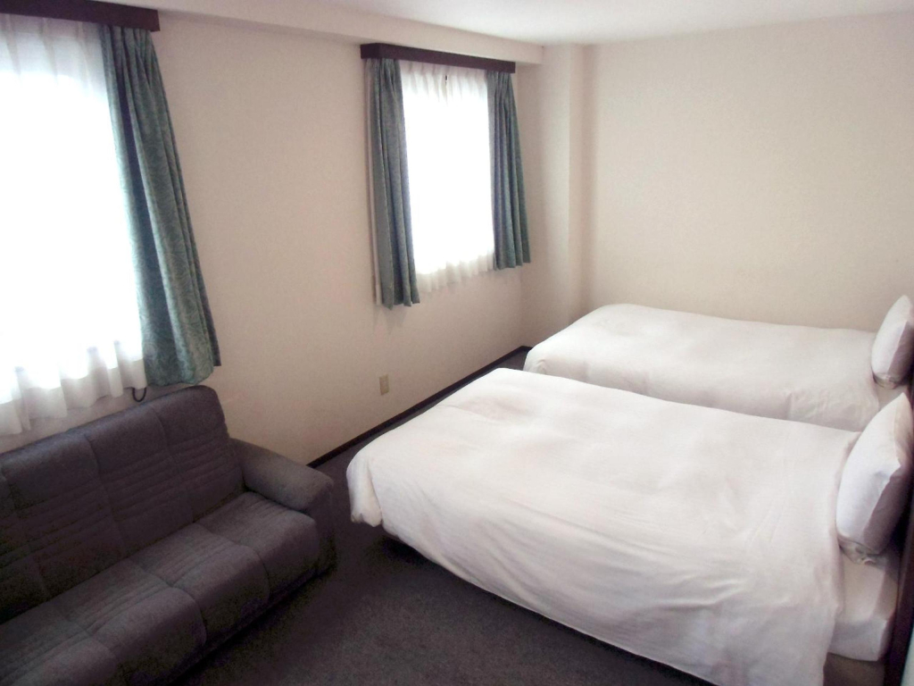 Hotel Green Line
