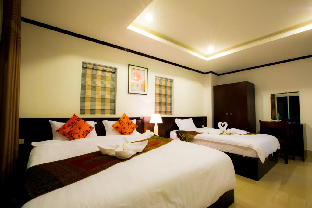 Douangchan Plaza Hotel