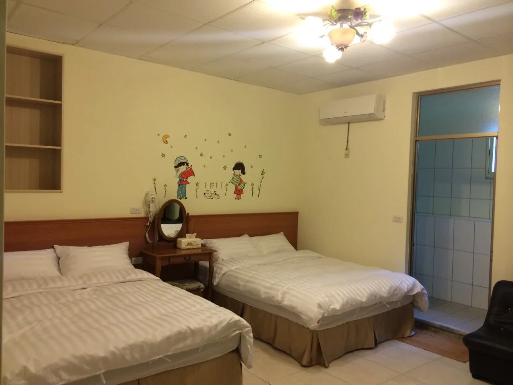 Lianhang Hostel
