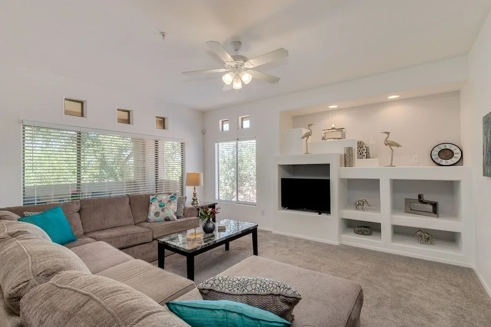 Pleasant #2092 - 2 Br Condo