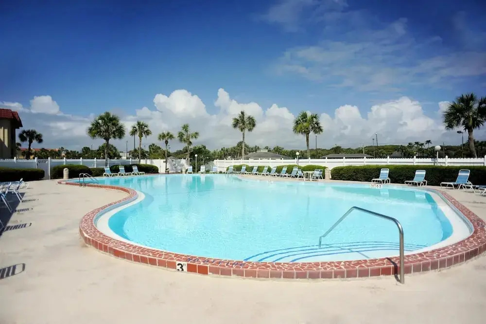 Updated Oceanfront, Oceanviews! 5 Hot Tubs 2 Resort Pools! Trolley St Augustine Beach