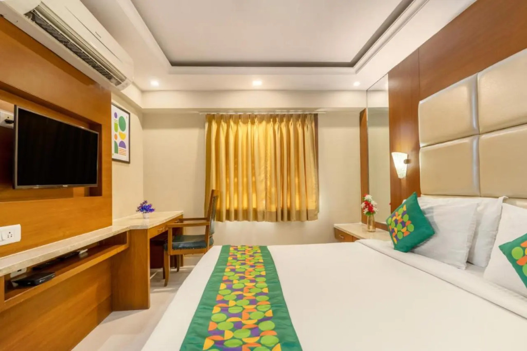 Treebo Premium Vinnie - Near Airport