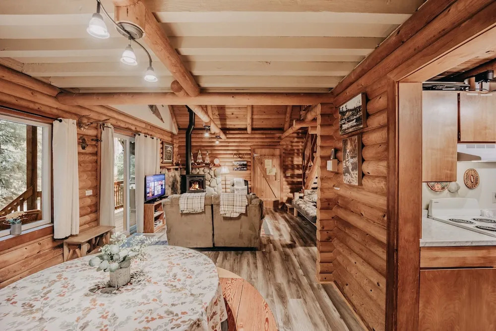 Baker Rim Cabin 17 - A Rustic Family Cabin With Modern Features