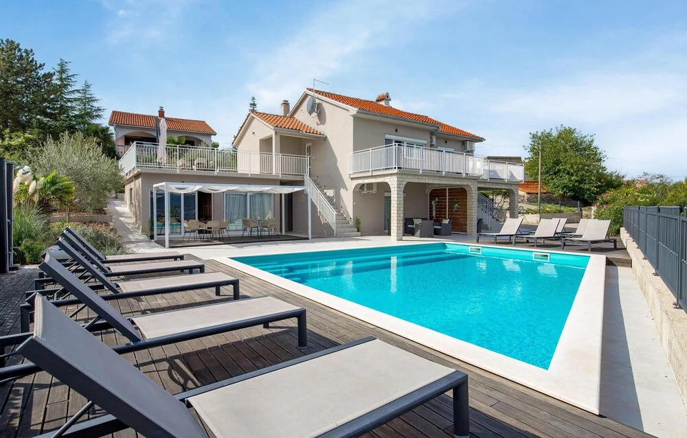 Gorgeous Home In Polje