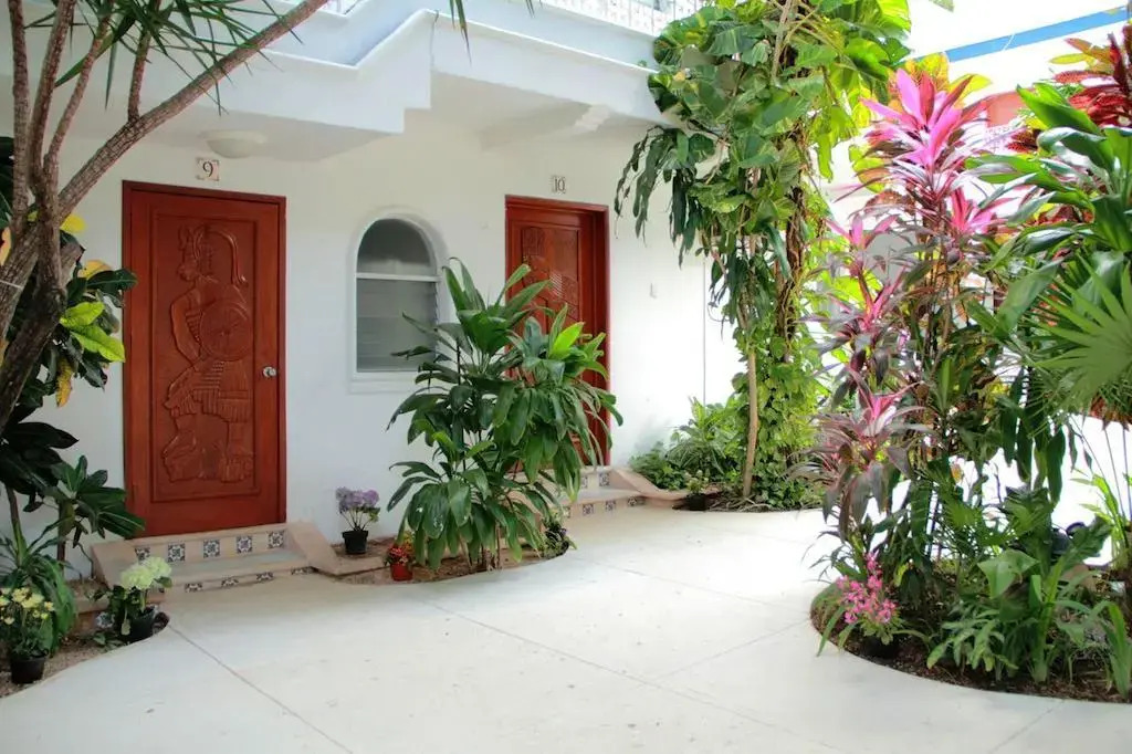Tropical Casablanca Party Zone