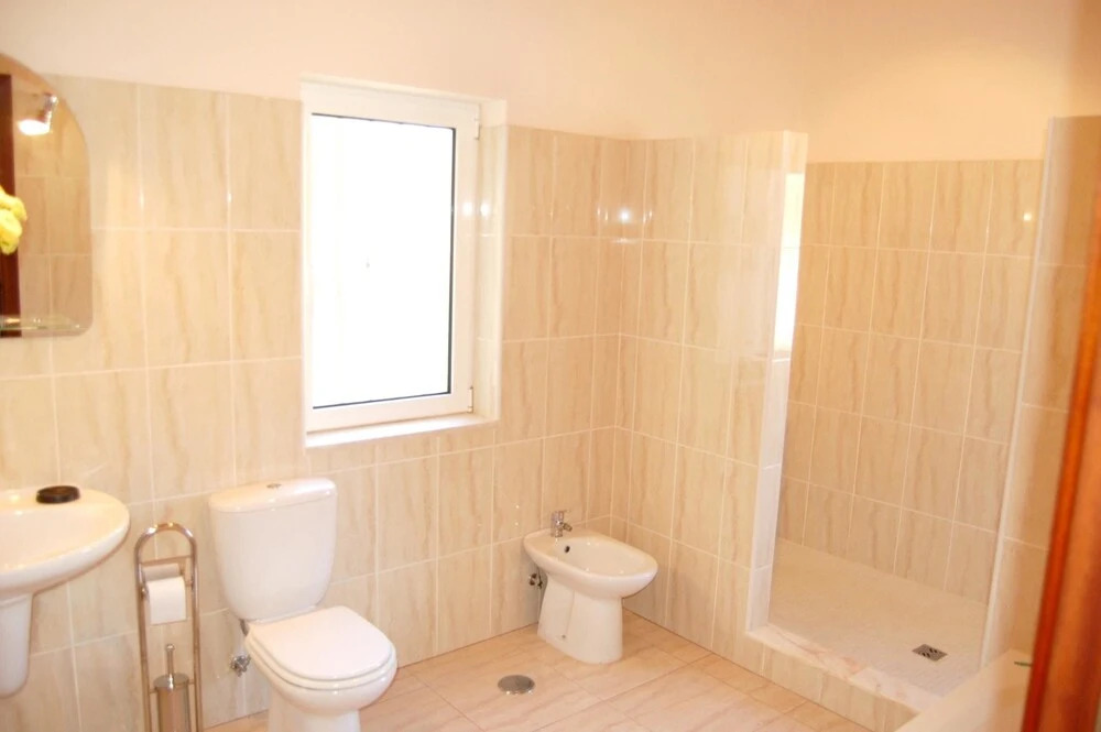 House With 2 Bedrooms in Algoz, With Pool Access, Furnished Garden and