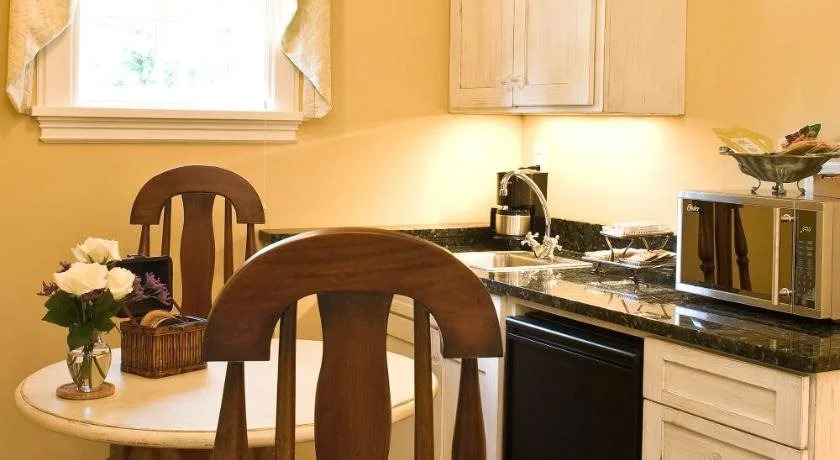Black Walnut B&B Inn