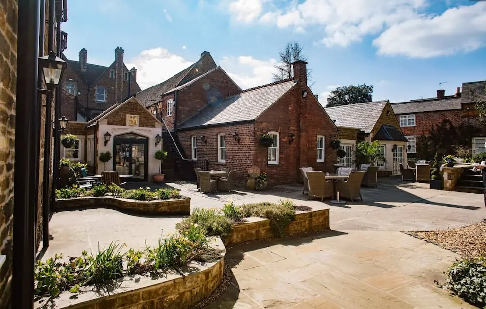 The Falcon Hotel