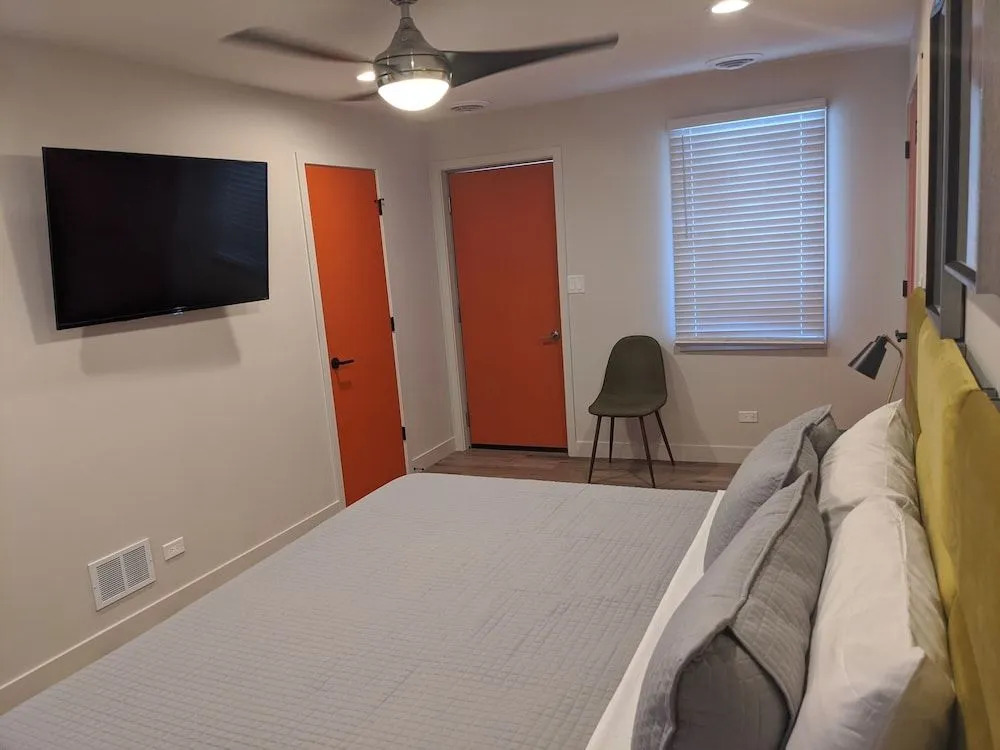 4411 Inn & Suites
