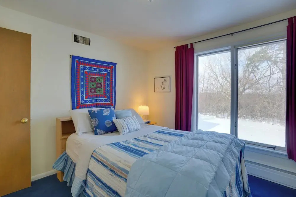 15 Mi to Downtown Minneapolis: Retreat on 5 Acres