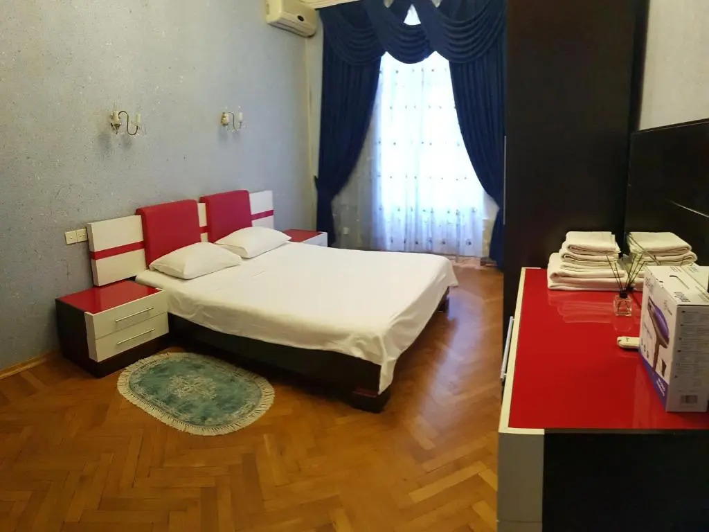 Deluxe Formula Apartment on Nizami Street