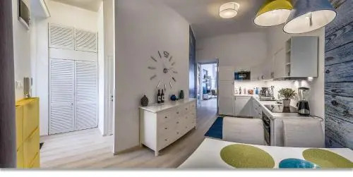 Stunning Oktogon Home