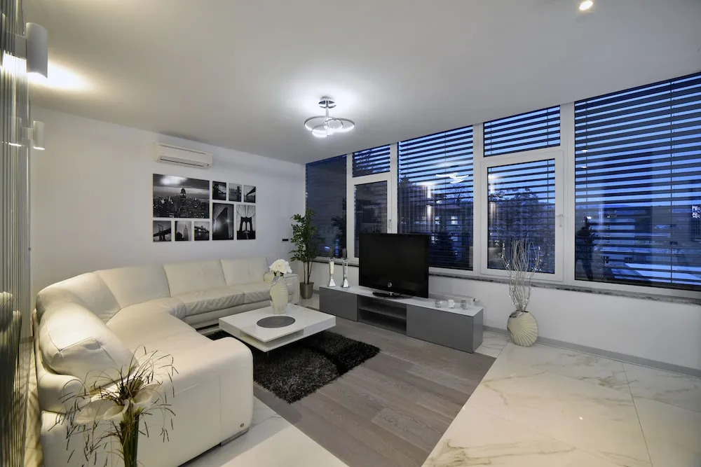 Apartment LuxurY 4U