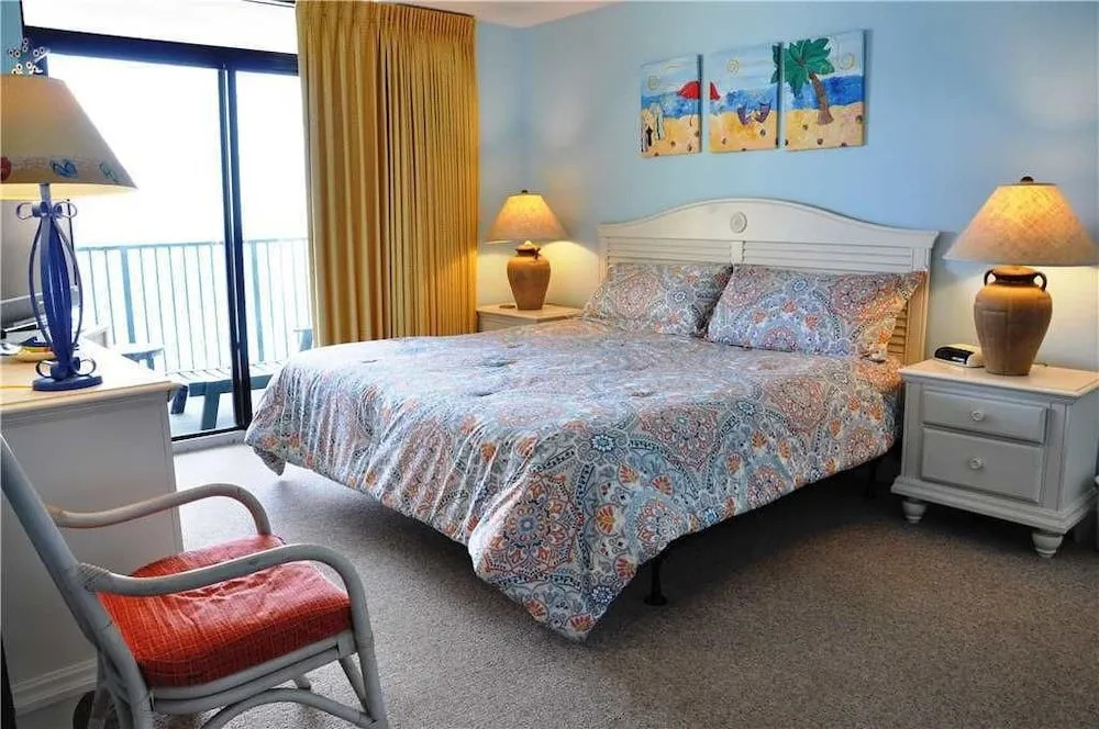 Verandas 701 - 4 Br condo by RedAwning