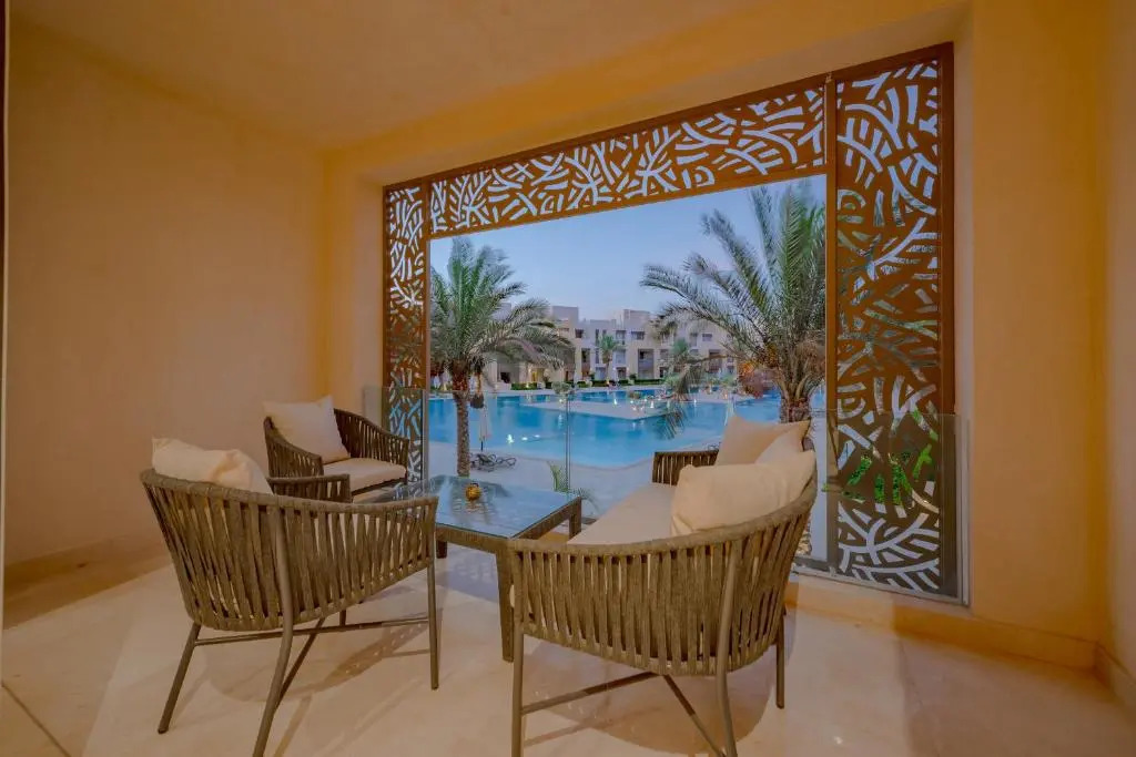 Elegant 2-Bedroom Apartment in Mangroovy, Pool & Beach